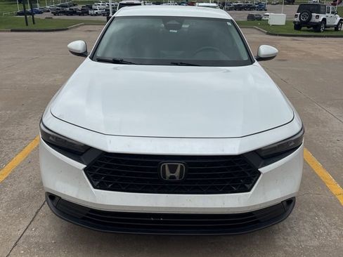 Used 2023 Honda Accord LX image 3