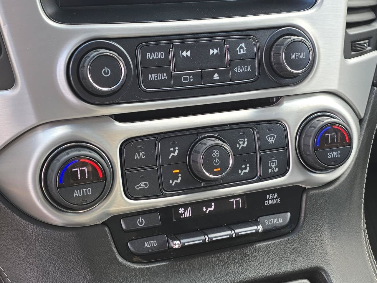 Used 2019 GMC Yukon XL SLE AWD/4WD image 29