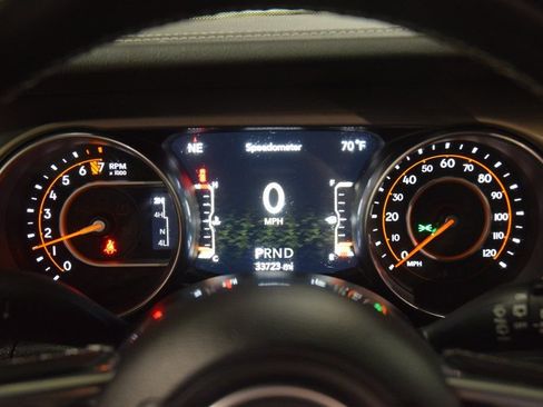 Used 2021 Jeep Wrangler Unlimited Sahara image 43