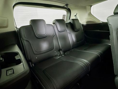 New 2026 INFINITI QX80 Luxe w/ Cargo Package image 36