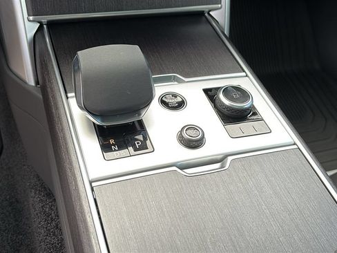New 2027 Land Rover Range Rover SE AWD/4WD image 19