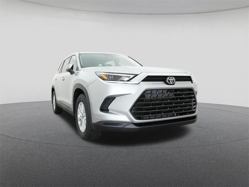 New 2026 Toyota Grand Highlander XLE image 30