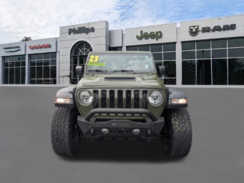 Certified 2023 Jeep Gladiator Mojave w/ Cold Weather Group image 8