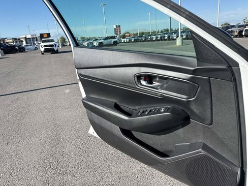 Used 2025 Honda Accord SE image 12