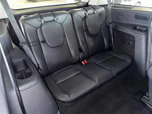 Used 2025 Lincoln Aviator 2WD image 13