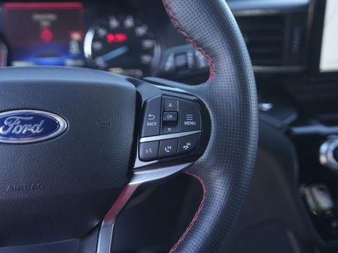 Used 2022 Ford Explorer ST-Line image 24
