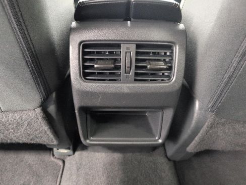 Used 2024 Nissan Rogue S AWD/4WD image 22