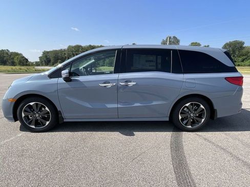 Used 2024 Honda Odyssey Elite image 17