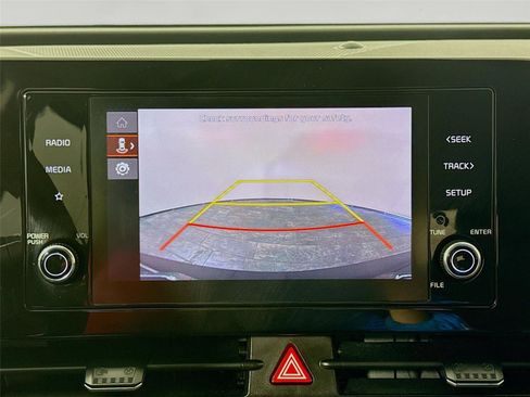 Used 2023 Kia Sportage LX image 10