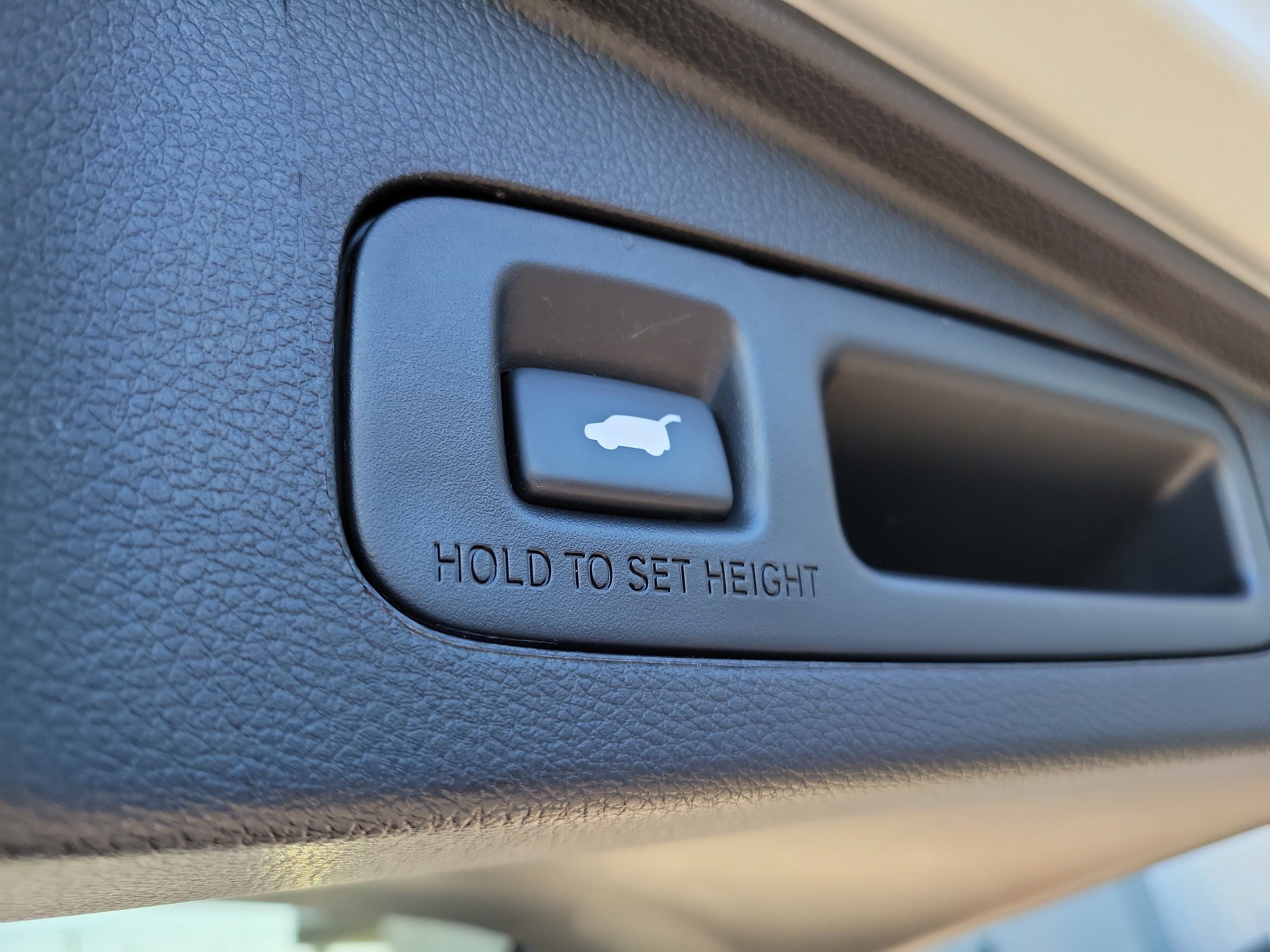Used 2020 Honda CR-V Touring image 8