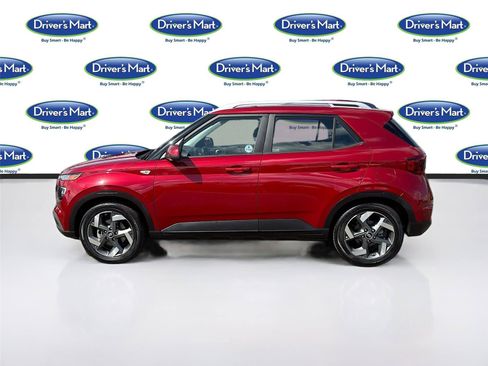 Used 2025 Hyundai Venue SEL FWD image 4