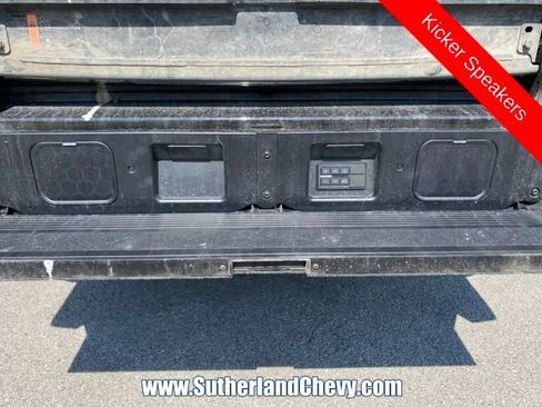 Used 2025 GMC Sierra 2500 AT4X AWD/4WD image 18