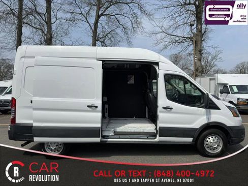 Used 2022 Ford Transit 250 148 High Roof AWD image 11