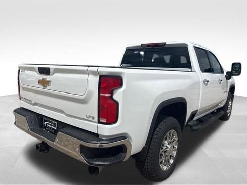 New 2026 Chevrolet Silverado 2500 LTZ w/ LTZ Premium Package AWD/4WD image 9