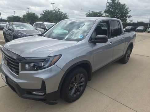 Used 2023 Honda Ridgeline Sport image 6