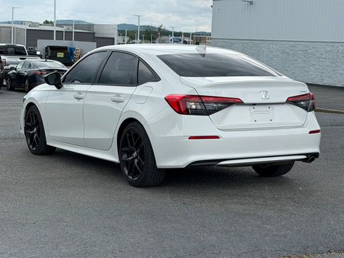 Used 2023 Honda Civic Sport image 7