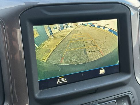 Used 2019 Chevrolet Silverado 1500 Custom Trail Boss w/ Custom Convenience Package image 26