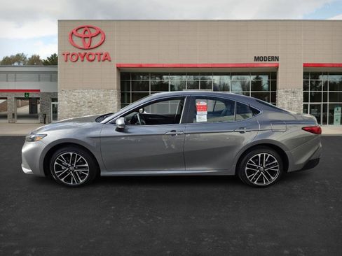New 2026 Toyota Camry XLE image 8