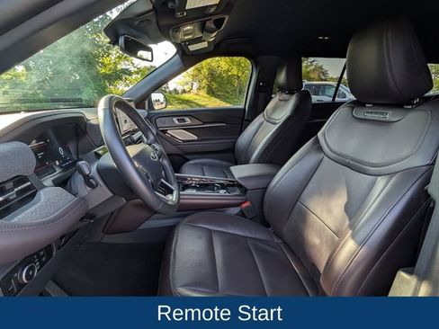 Used 2026 Ford Explorer Platinum AWD/4WD image 10