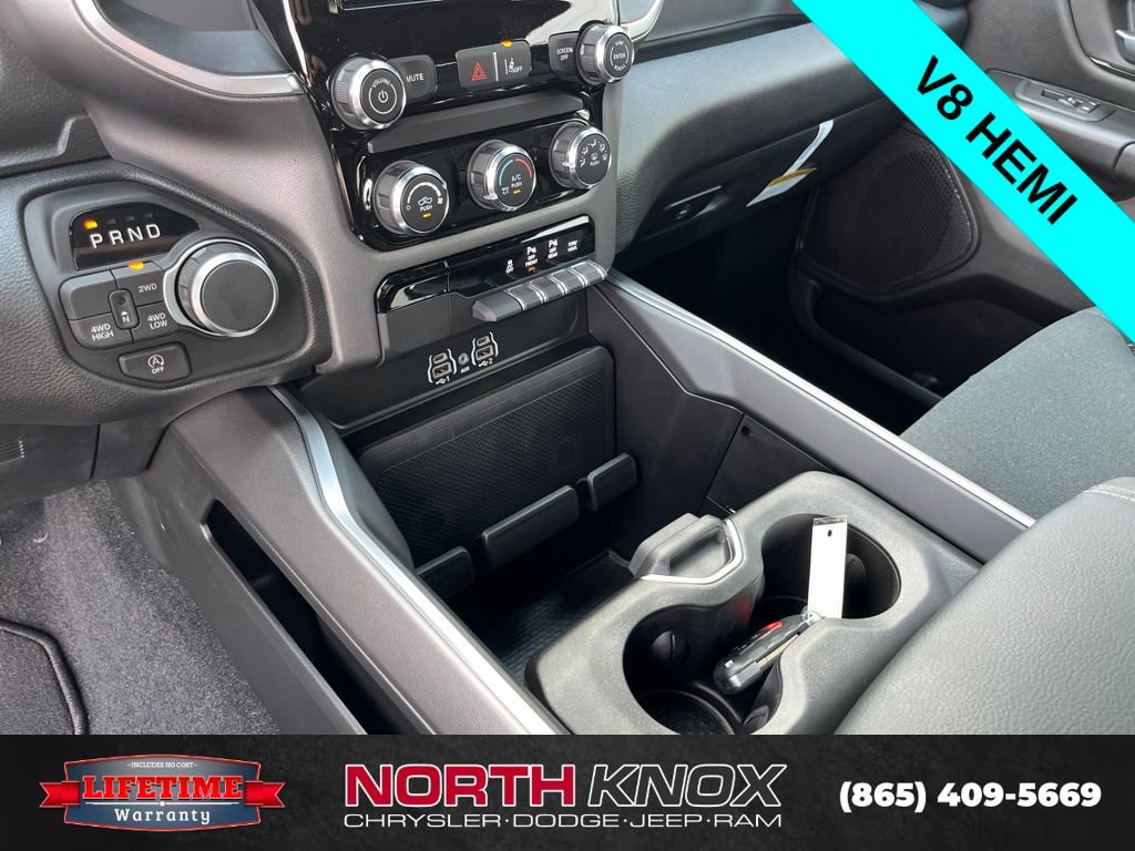 New 2026 RAM 1500 Express AWD/4WD image 12
