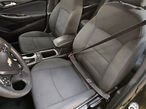 Used 2017 Chevrolet Cruze LT image 22