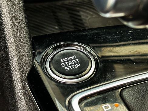 Used 2023 Kia Sportage EX image 18