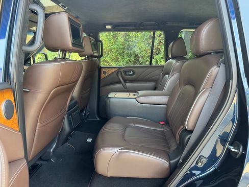 Used 2017 INFINITI QX80 4WD image 23