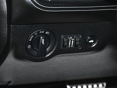 Used 2022 Dodge Challenger SRT Hellcat w/ Plus Package image 17