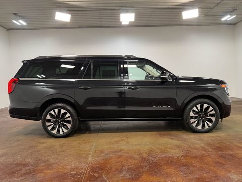 Used 2025 Ford Expedition Max Platinum w/ Driver's Package AWD/4WD image 23