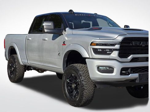 New 2026 RAM 2500 Laramie w/ Night Edition AWD/4WD image 39