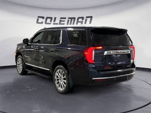 Used 2023 GMC Yukon SLT image 3