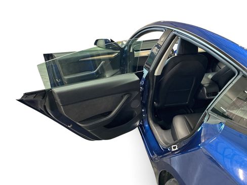Certified 2021 Tesla Model 3 Long Range AWD/4WD image 8