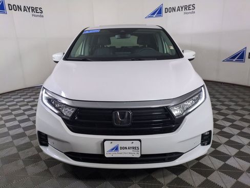 Certified 2024 Honda Odyssey Touring image 12