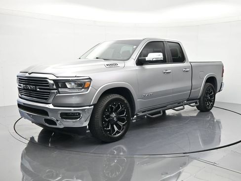 Used 2019 RAM 1500 Laramie AWD/4WD image 1