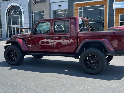 Used 2022 Jeep Gladiator Overland w/ Popular Equipment Package AWD/4WD image 8