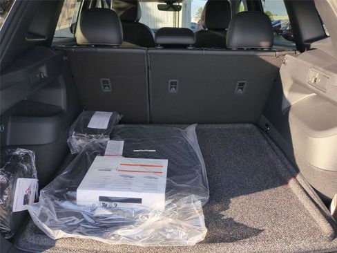 New 2026 Volkswagen Tiguan SE R-Line AWD/4WD image 21