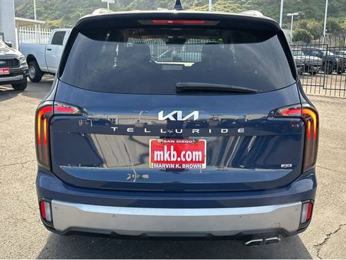 Used 2024 Kia Telluride SX Prestige image 12