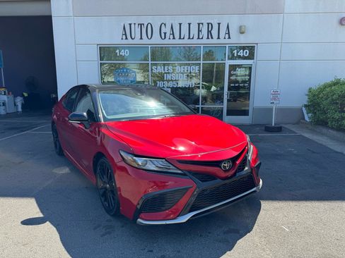 Used 2024 Toyota Camry XSE w/ Navigation Package image 5