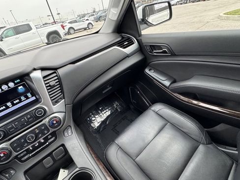 Used 2020 Chevrolet Suburban LT image 16