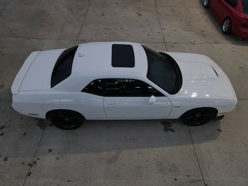 Used 2019 Dodge Challenger R/T w/ Plus Package image 43