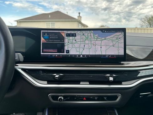 Used 2024 BMW X5 xDrive40i w/ Premium Package image 34