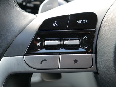 Used 2023 Hyundai Tucson Limited image 24