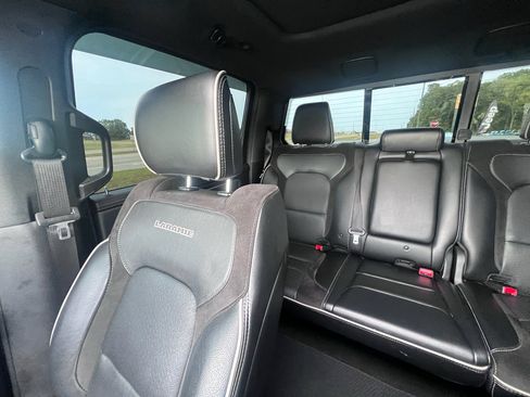 Used 2023 RAM 1500 Laramie AWD/4WD image 27