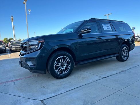 New 2025 Ford Expedition Max Active image 1