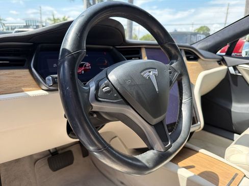 Used 2019 Tesla Model S Long Range AWD/4WD image 24