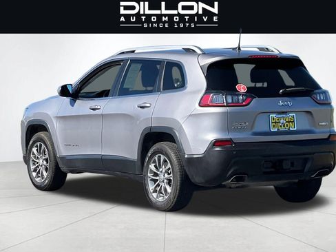 Used 2019 Jeep Cherokee Latitude Plus w/ Cold Weather Group AWD/4WD image 6