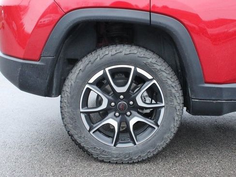 Used 2025 Jeep Compass Trailhawk w/ Trailhawk Elite Group image 39