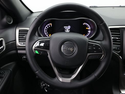 Used 2019 Jeep Grand Cherokee Laredo RWD image 33