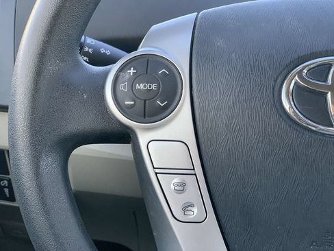 Used 2013 Toyota Prius Two FWD image 12