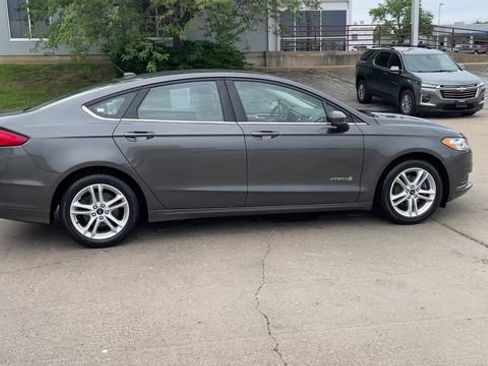 Used 2018 Ford Fusion S FWD image 9